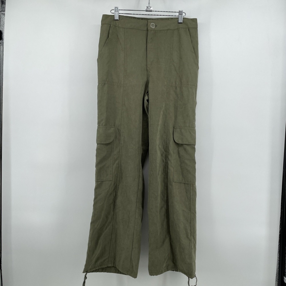 Wild Fable Cargo Pants Women's Small Army Green Nylon Blend Straight Leg Relaxed
